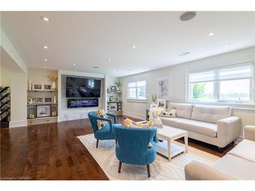 3587 Sideroad 10, Bradford, ON - Indoor Photo Showing Living Room