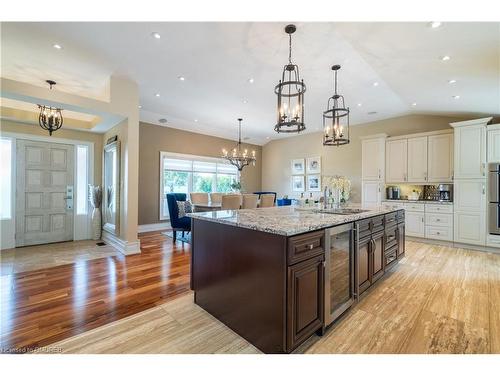 3587 Sideroad 10, Bradford, ON - Indoor Photo Showing Kitchen With Upgraded Kitchen