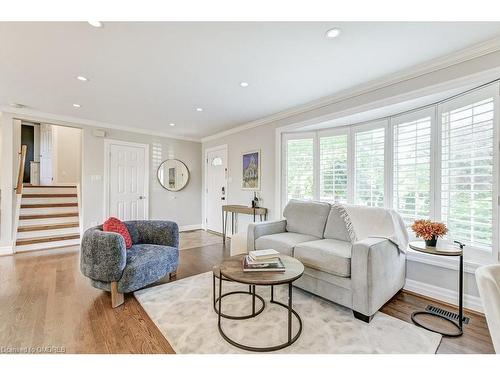 2492 Rebecca Street, Oakville, ON - Indoor Photo Showing Living Room