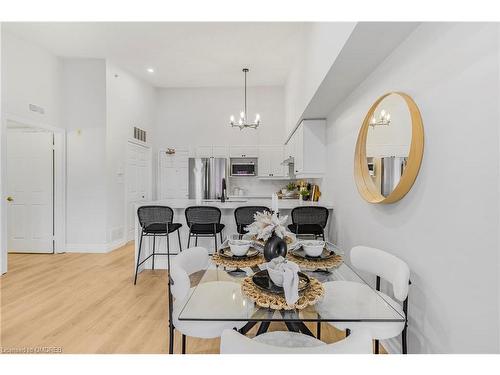 409-1470 Bishops Gate, Oakville, ON - Indoor Photo Showing Dining Room