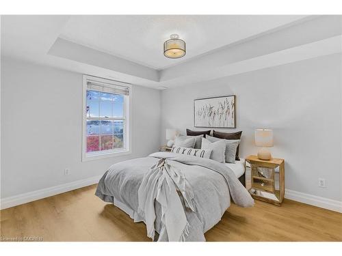 409-1470 Bishops Gate, Oakville, ON - Indoor Photo Showing Bedroom