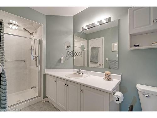 2303 Kingfisher Court, Oakville, ON - Indoor Photo Showing Bathroom