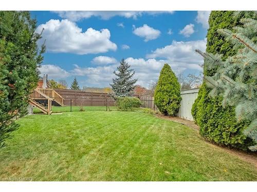 2303 Kingfisher Court, Oakville, ON - Outdoor