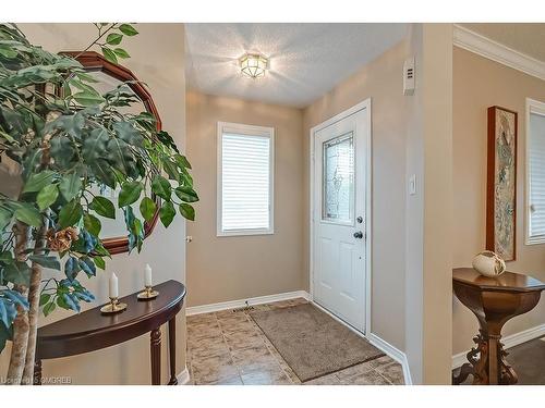 2303 Kingfisher Court, Oakville, ON - Indoor Photo Showing Other Room