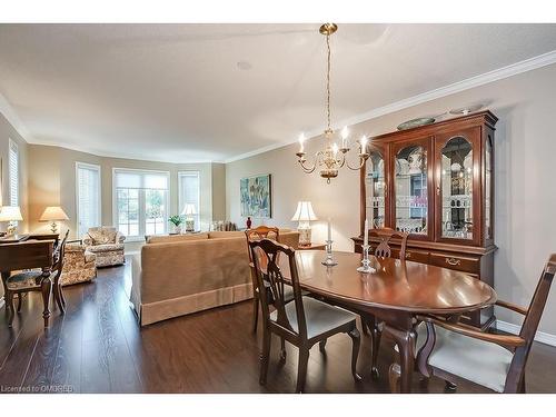 2303 Kingfisher Court, Oakville, ON - Indoor Photo Showing Dining Room