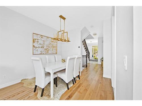 21-5056 New Street, Burlington, ON - Indoor Photo Showing Dining Room