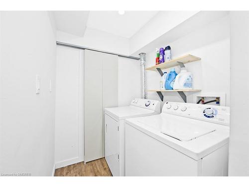 21-5056 New Street, Burlington, ON - Indoor Photo Showing Laundry Room