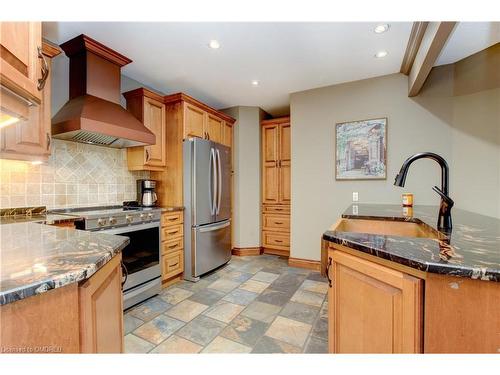 8494 20 Road E, Hamilton, ON - Indoor Photo Showing Kitchen With Stainless Steel Kitchen