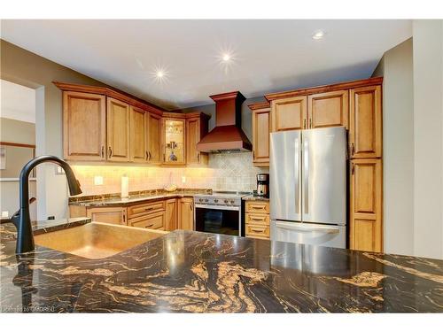 8494 20 Road E, Hamilton, ON - Indoor Photo Showing Kitchen With Stainless Steel Kitchen With Double Sink