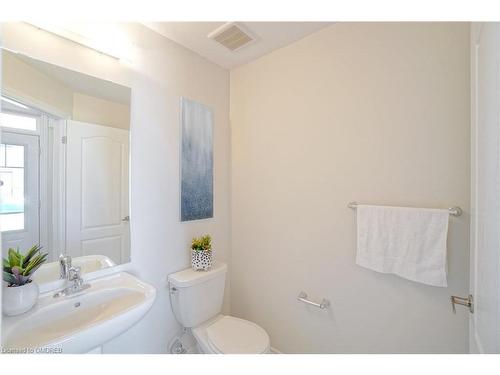 266 Explorer Way, Thorold, ON - Indoor Photo Showing Bathroom