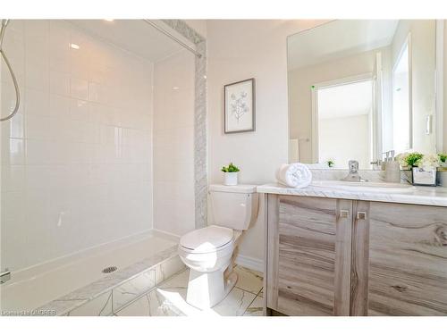 266 Explorer Way, Thorold, ON - Indoor Photo Showing Bathroom