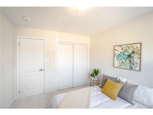 266 Explorer Way, Thorold, ON - Indoor Photo Showing Bedroom