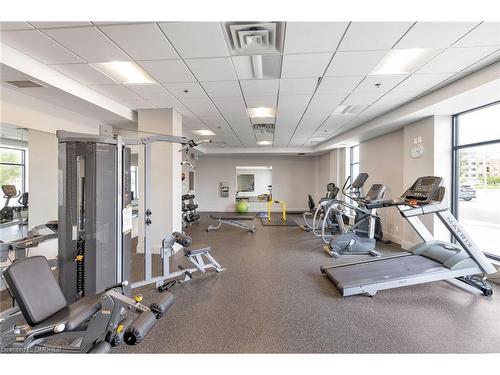 519-150 Oak Park Boulevard, Oakville, ON - Indoor Photo Showing Gym Room