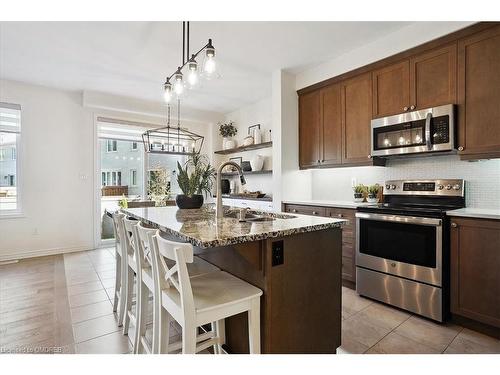 1429 Sycamore Garden, Milton, ON - Indoor Photo Showing Kitchen With Stainless Steel Kitchen With Upgraded Kitchen