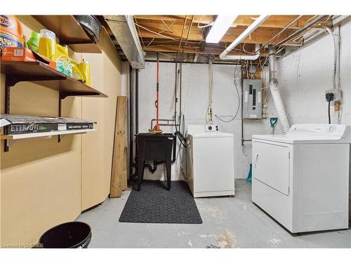 24-5475 Lakeshore Road, Burlington, ON - Indoor Photo Showing Laundry Room