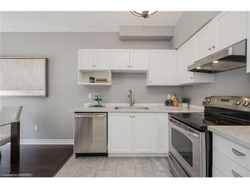 2320 Dalebrook Drive, Oakville, ON - Indoor Photo Showing Kitchen With Stainless Steel Kitchen