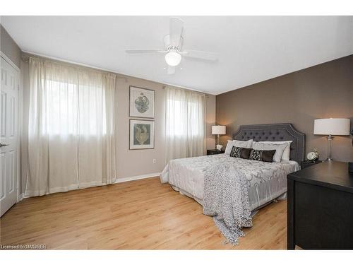 2320 Dalebrook Drive, Oakville, ON - Indoor Photo Showing Bedroom