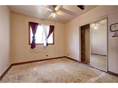 10 Comet Avenue, Hamilton, ON - Indoor Photo Showing Other Room