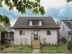 10 Comet Avenue  Hamilton, ON L8H 7E5