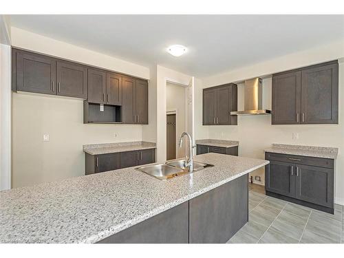 109 Higgins Avenue, Thorold, ON - Indoor Photo Showing Kitchen With Double Sink