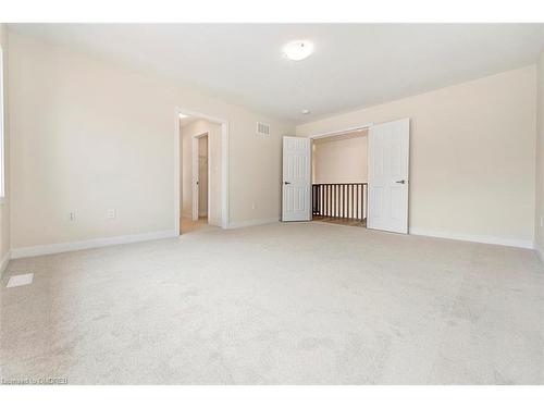 109 Higgins Avenue, Thorold, ON - Indoor Photo Showing Other Room