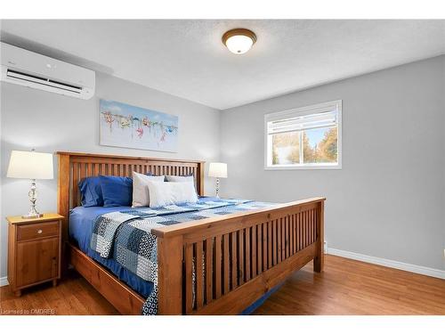 6 Davies Drive, Sauble Beach, ON - Indoor Photo Showing Bedroom