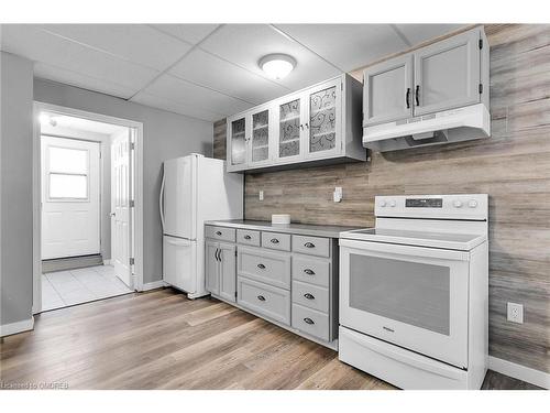 6 Davies Drive, Sauble Beach, ON - Indoor Photo Showing Kitchen