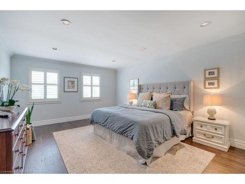 3219 New Street, Burlington, ON - Indoor Photo Showing Bedroom