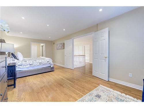 2116 Munn'S Avenue, Oakville, ON - Indoor Photo Showing Bedroom