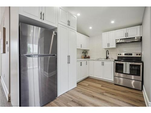 796 Highway 6 S, Haldimand County, ON - Indoor Photo Showing Kitchen With Upgraded Kitchen