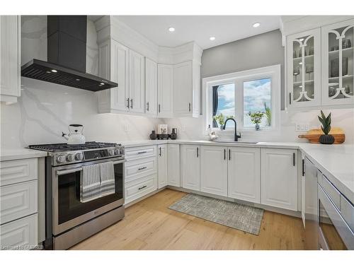 796 Highway 6 S, Haldimand County, ON - Indoor Photo Showing Kitchen With Upgraded Kitchen