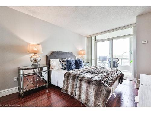 708-1 Hickory Tree Road, Toronto, ON - Indoor Photo Showing Bedroom