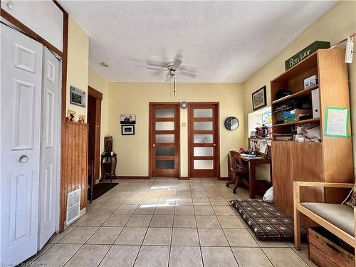 1650 6Th Con Rd W Road, Branchton, ON - Indoor Photo Showing Other Room