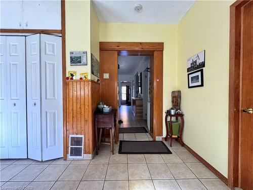 1650 6Th Con Rd W Road, Branchton, ON - Indoor Photo Showing Other Room