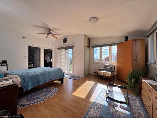 1650 6Th Con Rd W Road, Branchton, ON - Indoor Photo Showing Bedroom