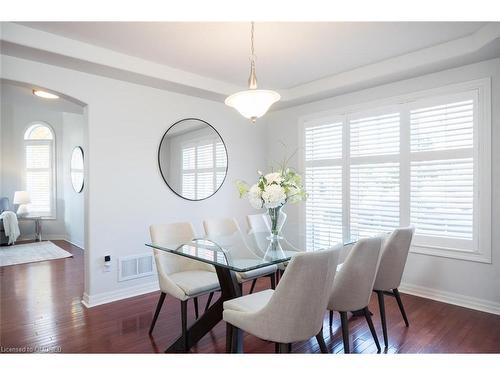 687 Irving Terrace, Milton, ON - Indoor Photo Showing Dining Room