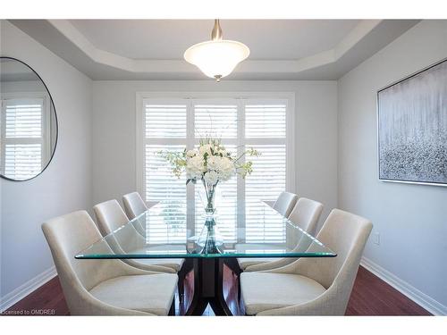 687 Irving Terrace, Milton, ON - Indoor Photo Showing Dining Room