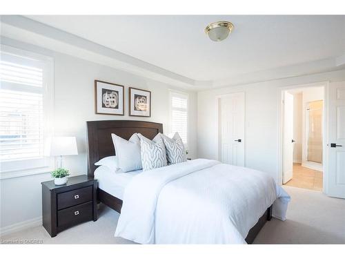 687 Irving Terrace, Milton, ON - Indoor Photo Showing Bedroom