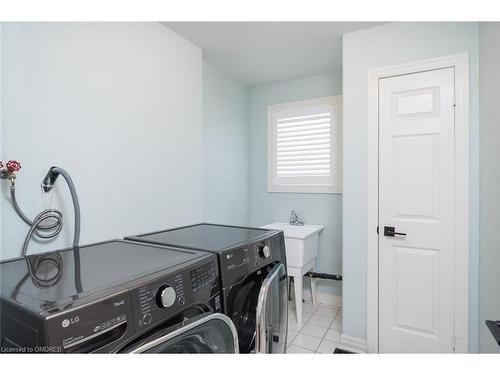 687 Irving Terrace, Milton, ON - Indoor Photo Showing Laundry Room