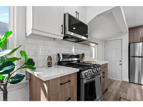 217 York Street, St. Catharines, ON - Indoor Photo Showing Kitchen