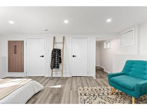 217 York Street, St. Catharines, ON - Indoor Photo Showing Bedroom