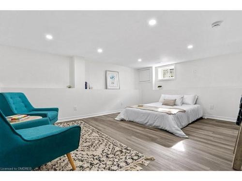 217 York Street, St. Catharines, ON - Indoor Photo Showing Bedroom