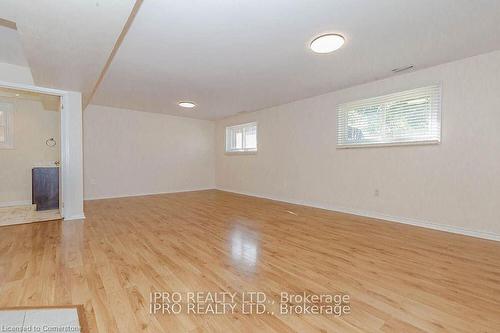 211 Leaside Drive, Welland, ON - Indoor Photo Showing Other Room