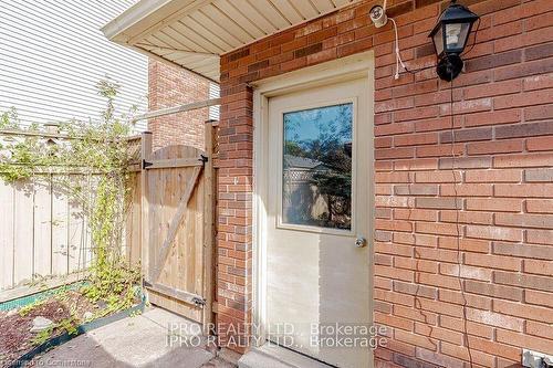 211 Leaside Drive, Welland, ON - Outdoor With Exterior