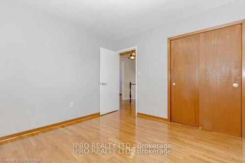 211 Leaside Drive, Welland, ON - Indoor Photo Showing Other Room