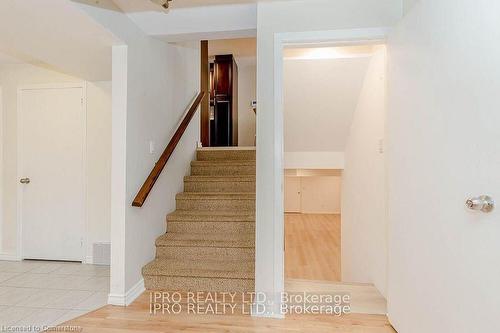 211 Leaside Drive, Welland, ON - Indoor Photo Showing Other Room