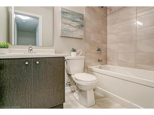 24 Foothills Lane, Stoney Creek, ON - Indoor Photo Showing Bathroom