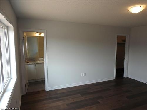 23 Admiral Road, Welland, ON - Indoor Photo Showing Other Room