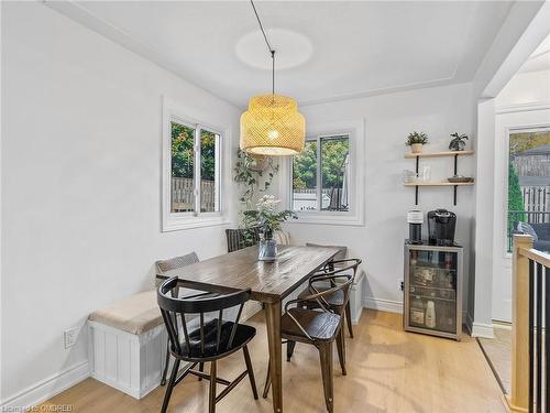 6 Tanglewood Terrace, Brantford, ON - Indoor Photo Showing Dining Room