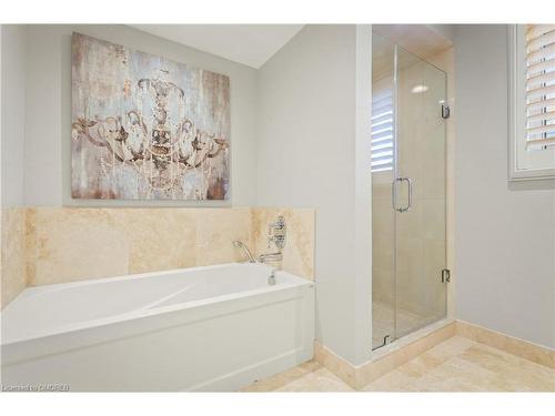 659 Deervalley Road, Ancaster, ON - Indoor Photo Showing Bathroom